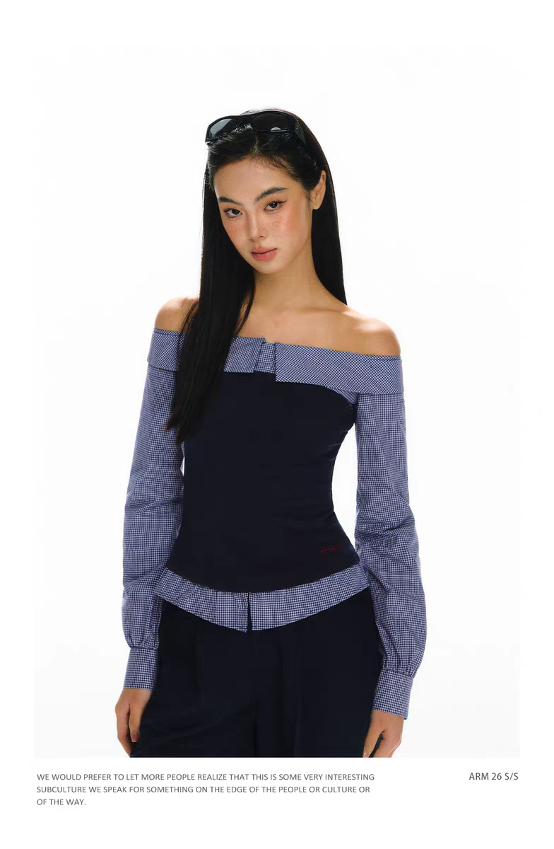 Темно-синий костюм с открытыми плечами - брюки детальное фото 9