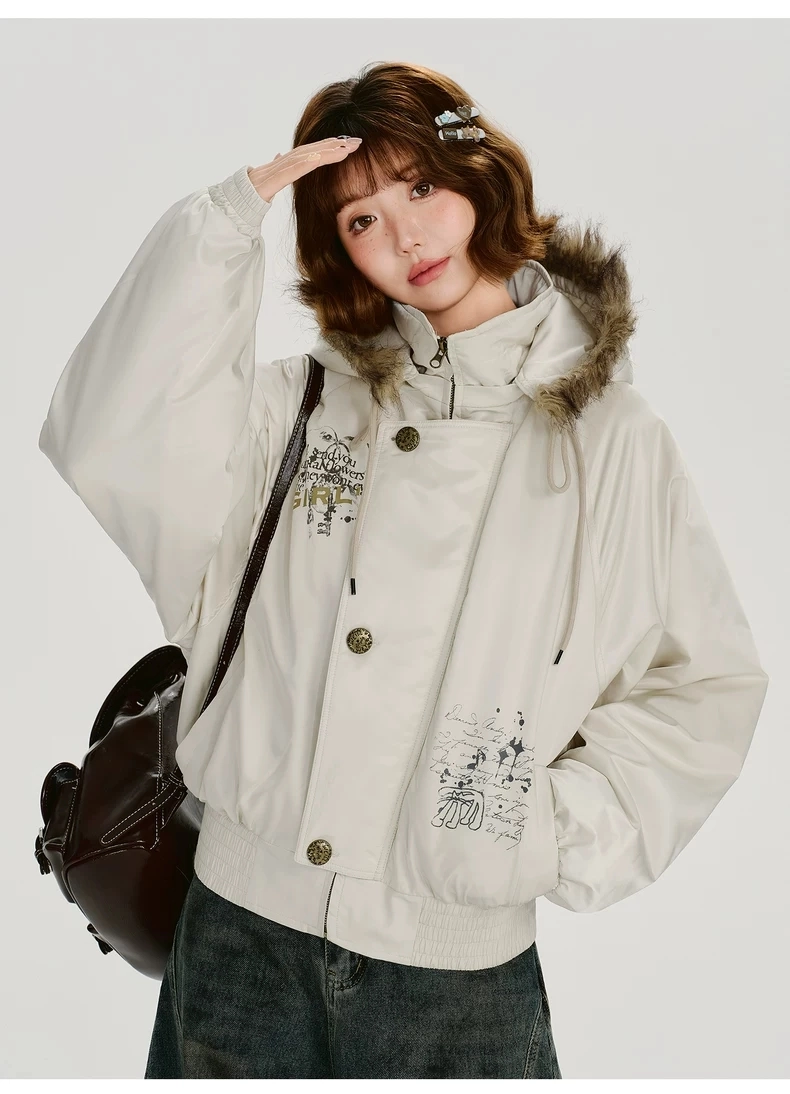 Куртка с меховым воротником детальное фото 7