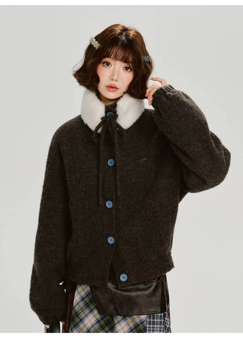 Пальто на пуговицах детальное фото 12