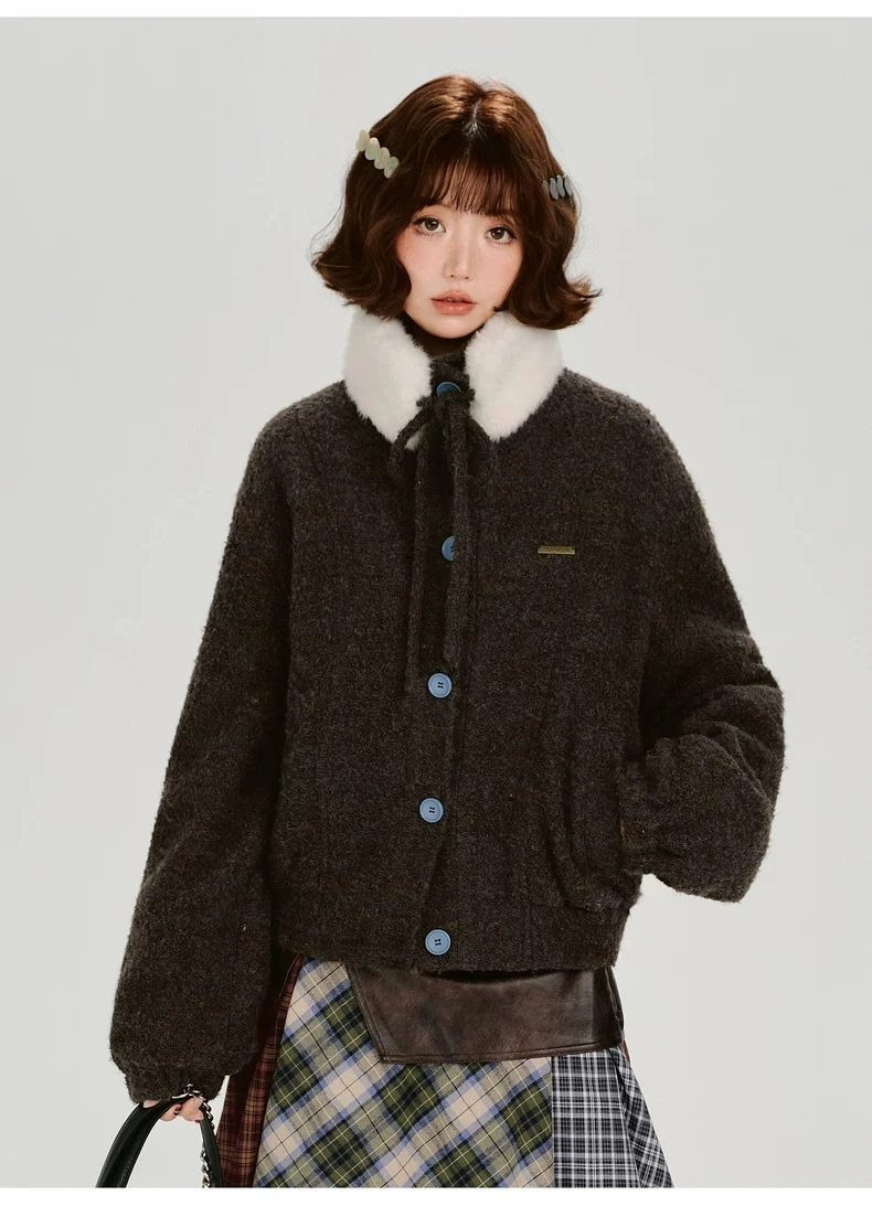 Пальто на пуговицах детальное фото 13