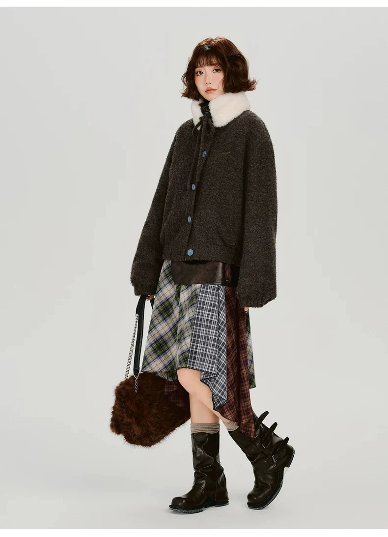 Пальто на пуговицах детальное фото 18