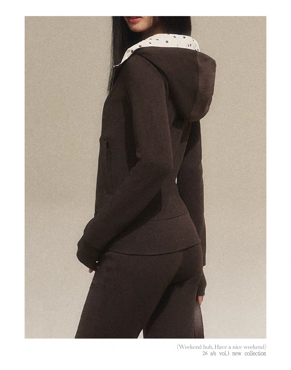 Зип-худи с капюшоном в горошек детальное фото 14