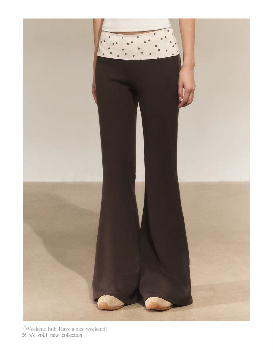 Брюки клеш с поясом в горошек детальное фото 8